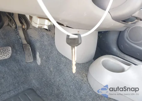 2000 Toyota Echo из США, поврежденный, VIN JTDBT1236Y0028362